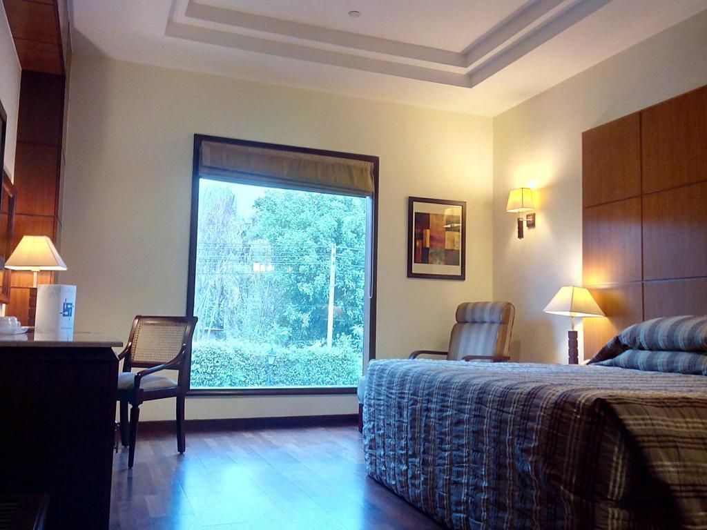The Ocean Pearl Retreat Hotel Új-Delhi Kültér fotó