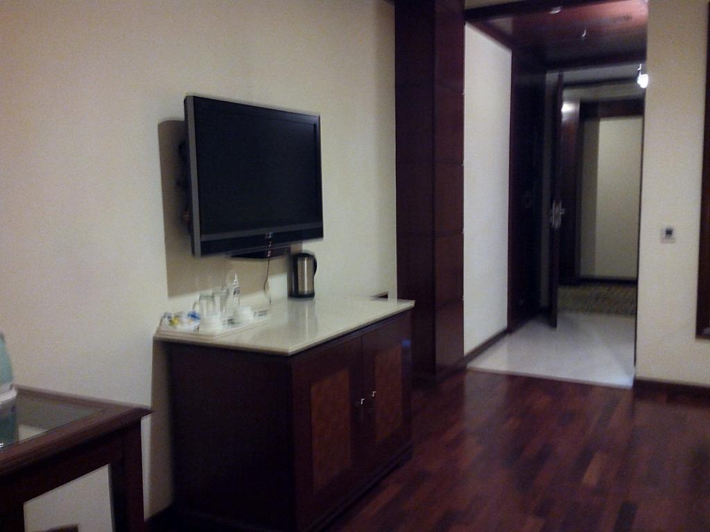 The Ocean Pearl Retreat Hotel Új-Delhi Szoba fotó