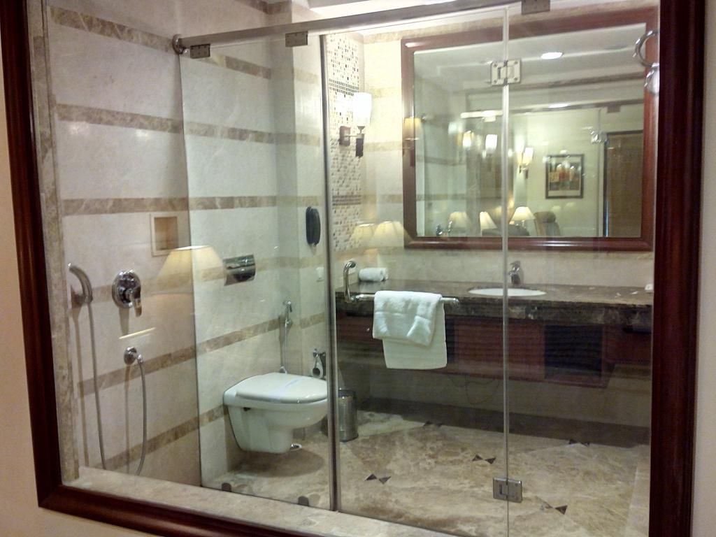 The Ocean Pearl Retreat Hotel Új-Delhi Kültér fotó