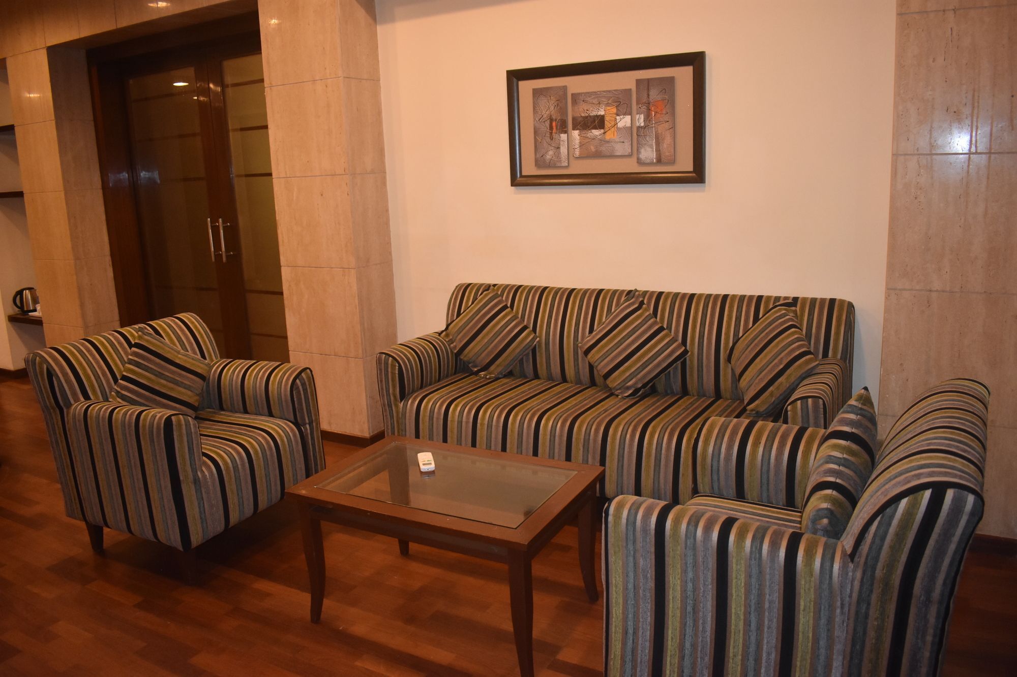 The Ocean Pearl Retreat Hotel Új-Delhi Kültér fotó